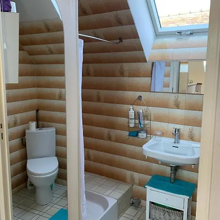 Capucine Kwatera prywatna *